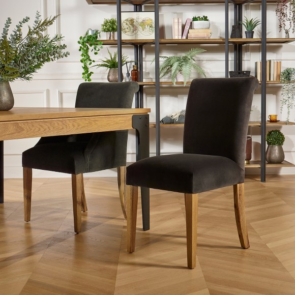 ALIX - Lot de 2 chaises contemporaines en acacia massif et velours de coton