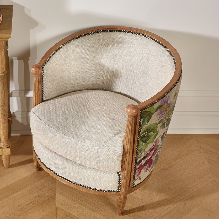 Fauteuil tonneau CAROLE COUNTRY – Style romantique en bois massif, lin premium et tissu fleuri, 1 place