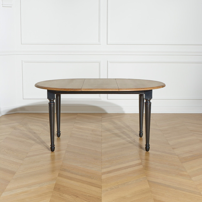 ARLINGTON - Extendable round table in romantic style, oak top, 4/6 place settings, FSC®