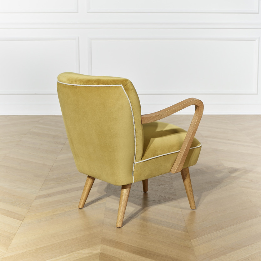 Fauteuil  SIXTY - Style scandinave, en velours et bois massif, bois certifié FSC®