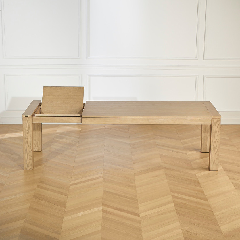 Table à manger extensible MEGÈVE - Style contemporain en chêne, 1 rallonge, 8/10 couverts, bois certifié FSC®
