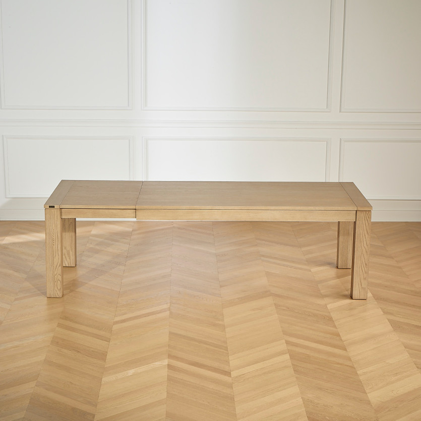 Table à manger extensible MEGÈVE - Style contemporain en chêne, 1 rallonge, 8/10 couverts, bois certifié FSC®