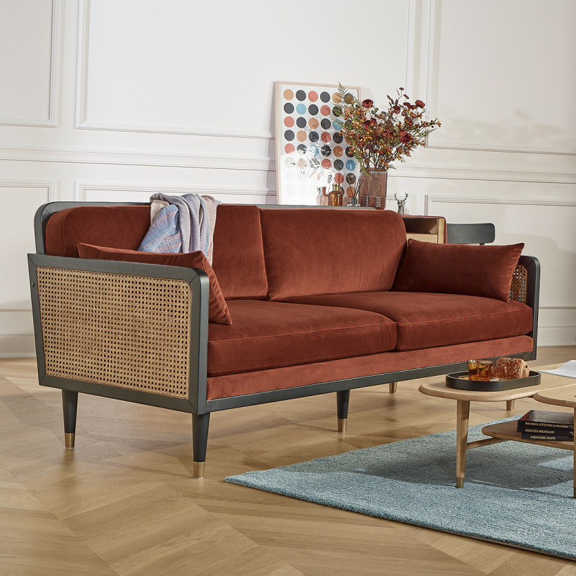 Canapé ARABELLA – Style vintage en tissu velours, bois et rotin, 3 places, bois certifié FSC®
