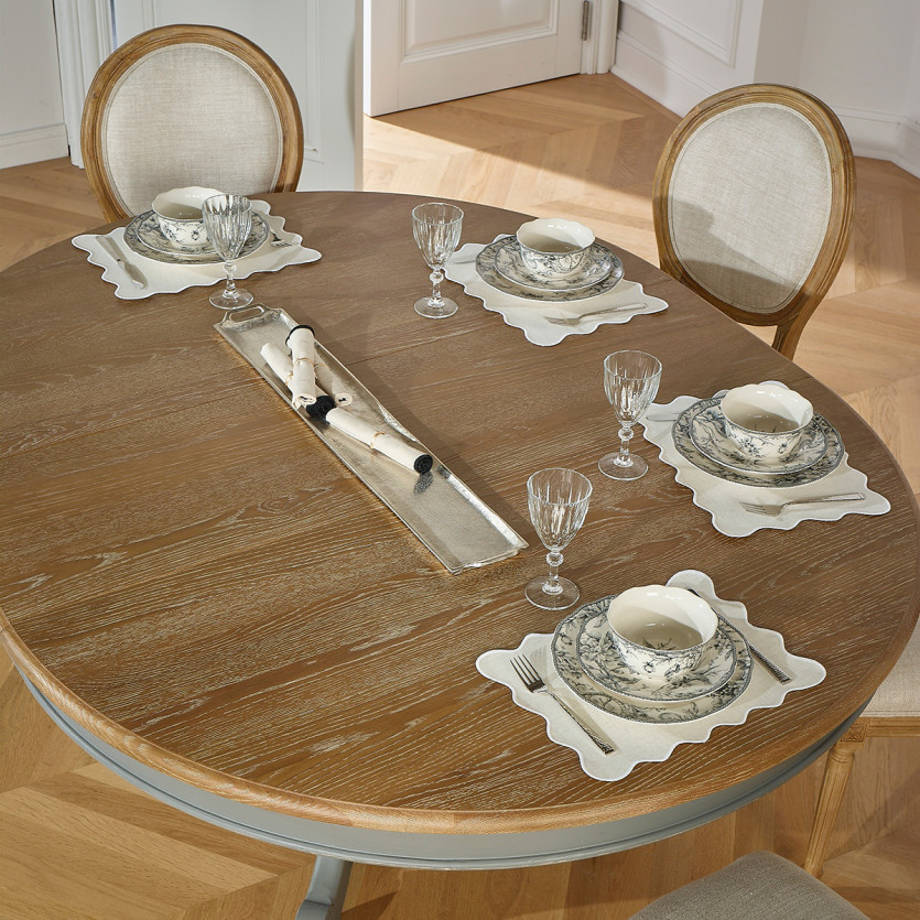 Table de repas extensible AMBOISE - Style classique, pieds gris souris, 6/8 couverts