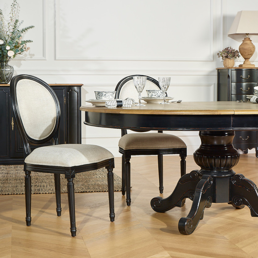 Table de repas extensible AMBOISE - Style classique, pieds noirs, 6/8 couverts