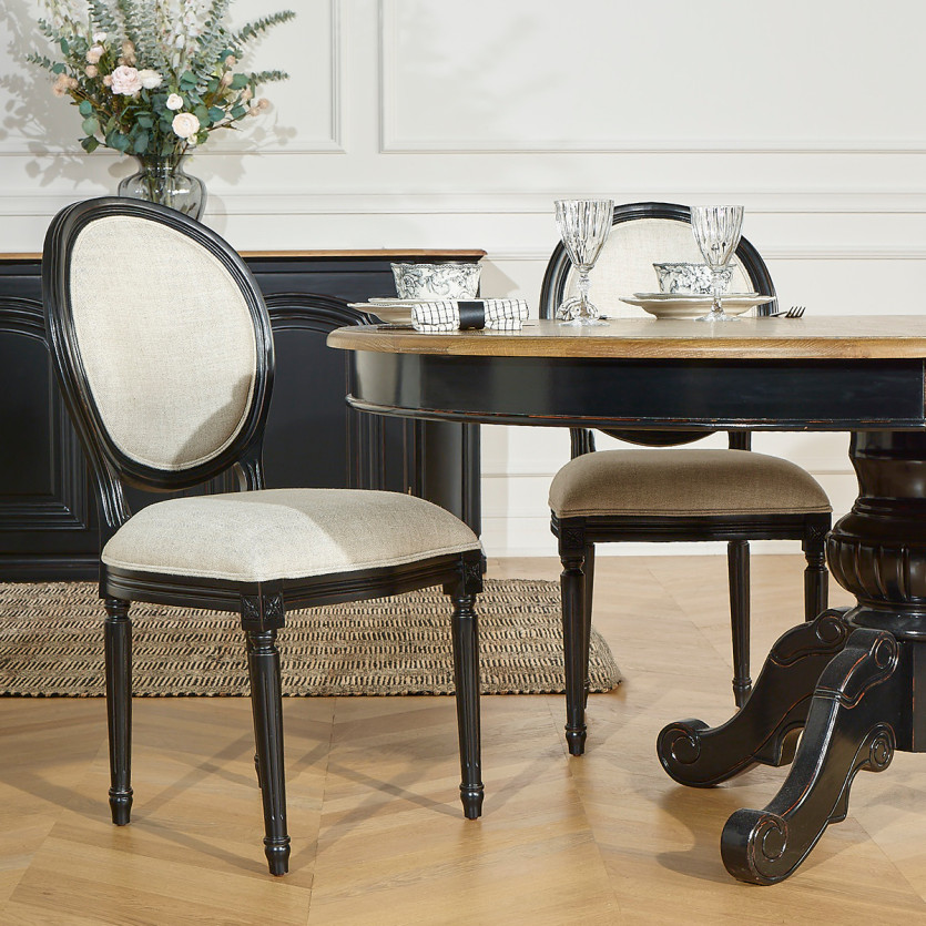 AMBOISE - Extendable dining table in shabby chic style, oak top,  6 / 8 seats