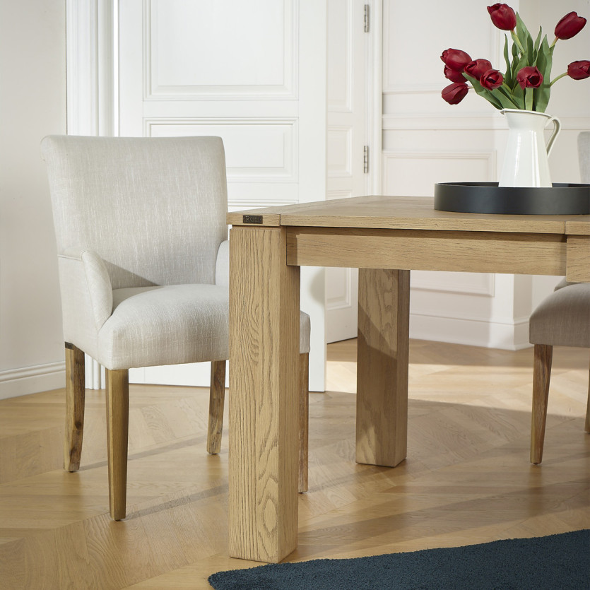 Table à manger extensible MEGÈVE - Style contemporain en chêne, 1 rallonge, 8/10 couverts, bois certifié FSC®
