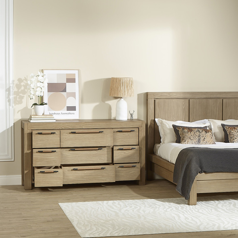 MEGÈVE – Commode en pin style contemporain, 9 tiroirs, bois certifié FSC®