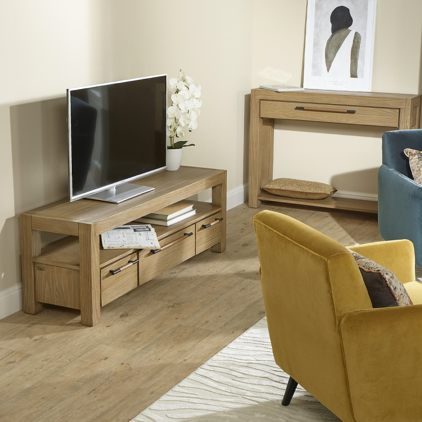 MEGÈVE – Meuble tv 150 cm en bois, style contemporain, 3 tiroirs, 1 étagère, bois certifié FSC®