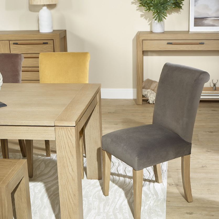 Mesa de comedor extensible MEGÈVE - Estilo contemporáneo en roble, 1 extensión, 8/10 cubiertos, madera certificada FSC®