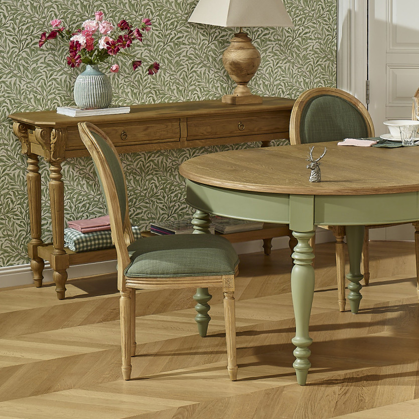 Lot de 2 chaises MEDAILLON SAUGE - Style Louis XV en tissu vert sauge et bois massif