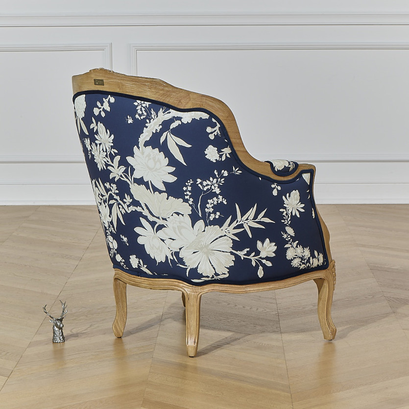 Fauteuil bergère VICTOR TEA HOUSE -  Style shabby chic en bois massif et tissu fleuri bleu nuit, 1 place