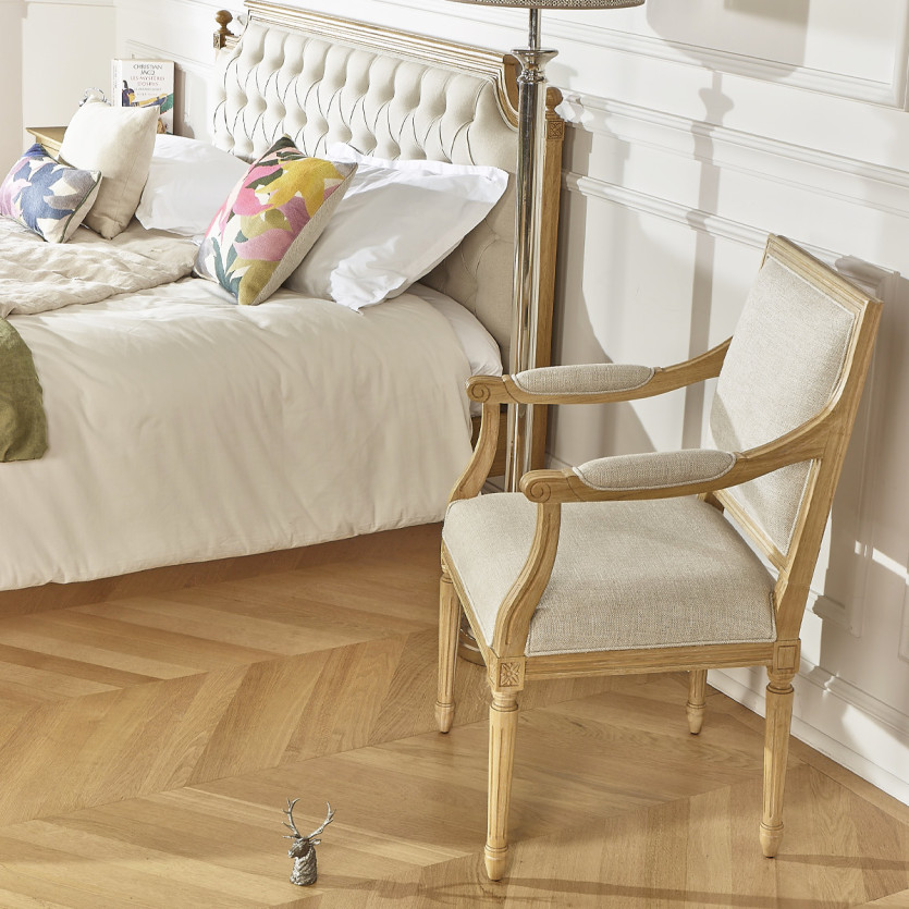 Cadeira de mesa ASTRID - Estilo clássico em madeira maciça e linho premium, 1 lugar
