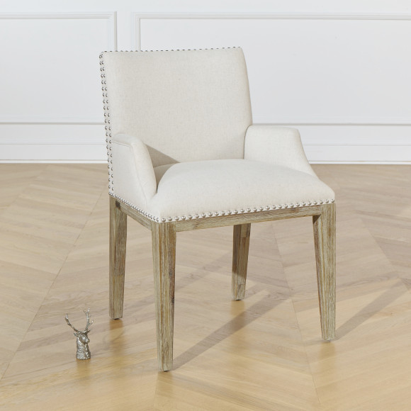 Fauteuil de table à manger KENZA - Style moderne en bois massif et lin clouté, 1 place