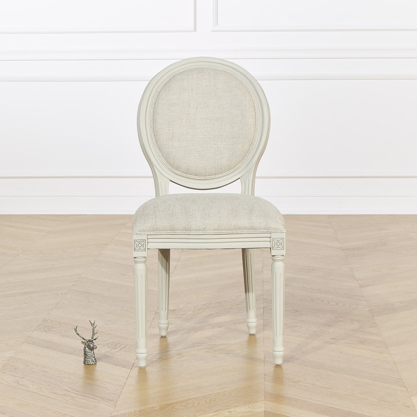 Lot de 2 chaises MEDAILLON - Style shabby chic en bois massif patine ivoire et lin premium