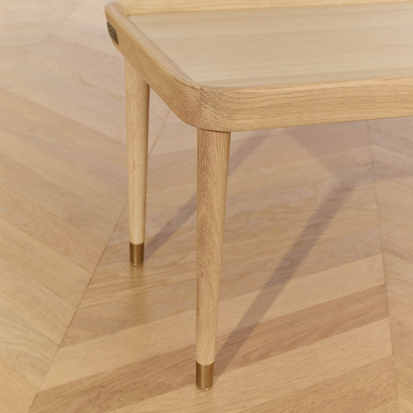 MALIBU square coffee table - Contemporary style, solid oak legs