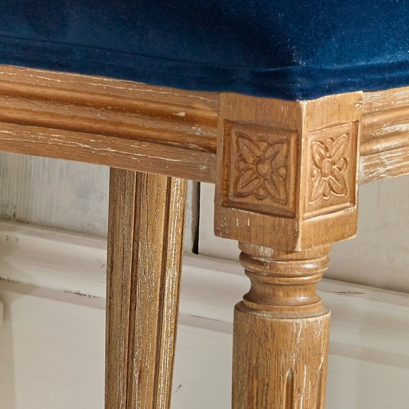 Chaise Medaillon Storm