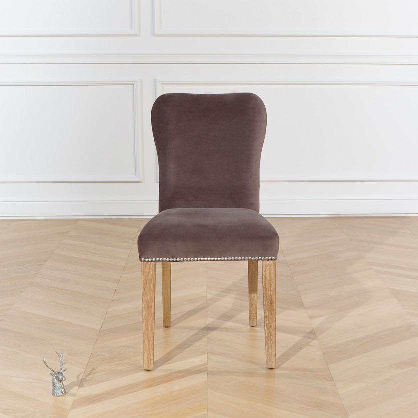 Chaises en chêne et velours colorés