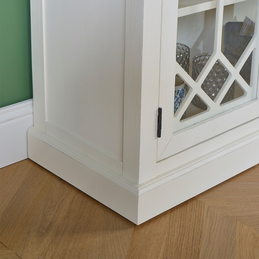 STELLA - Buffet vitrine style romantique en bois peint, 4 portes, 2 étagères