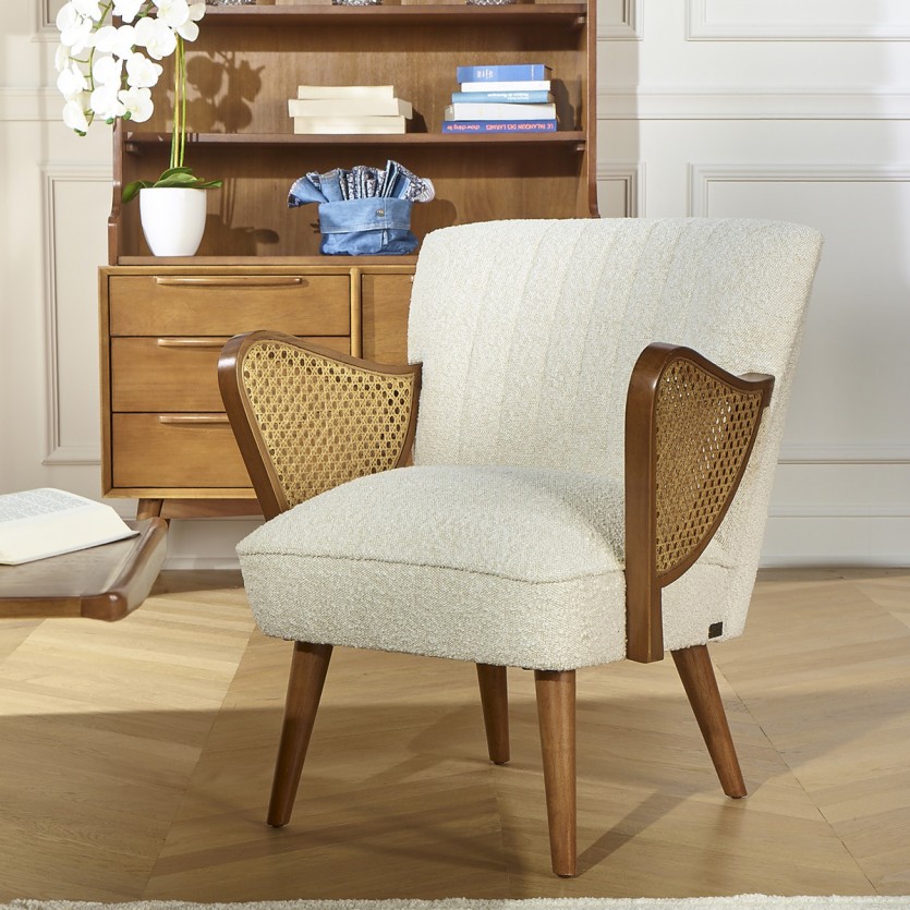 SEVENTY - Fauteuil style nordique en bois et tissu bouclette blanc, 1 place