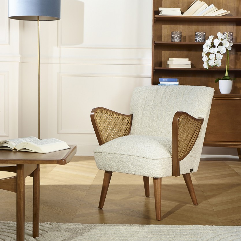 Poltrona SEVENTY - Estilo nórdico em madeira e tecido bouclê branco, 1 lugar