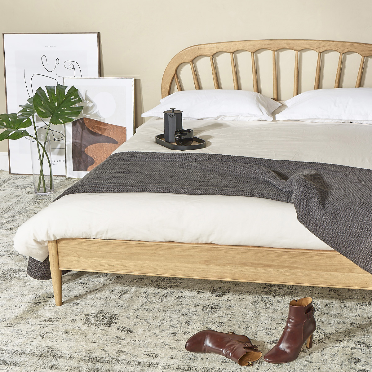 Lit queen size style windsor en chêne, 160 x 200